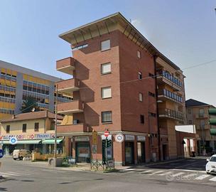 Grazioso appartamento/ufficio nel cuore di Collegn