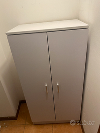 Armadietto / scarpiera bianca con ripiani regolabi