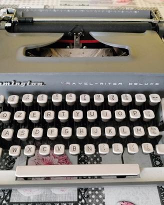 Macchina da scrivere Remington 