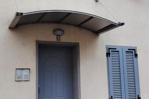 Appartamento ristrutturato a tirano con box auto