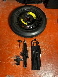 Ruotino di scorta T 135/80 D17 con relativo kit
