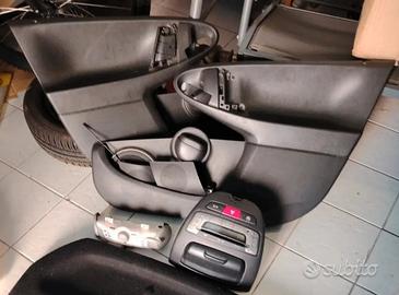 Pezzi Toyota Aygo active 2012 