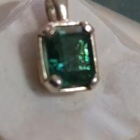 Pendente con Smeraldo 2.19 Zambia Certificato IGI 