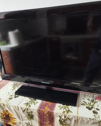 Samsung TV LED 32" 720p HD LE32B530P7W MPN LE32B53