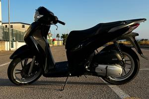 Scooter Honda SH 150 ABS anno 2013 colore nero