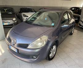 Renault Clio 1.4 16V 5 porte Le Iene