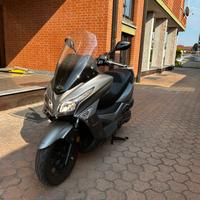 Scooter kymco 300