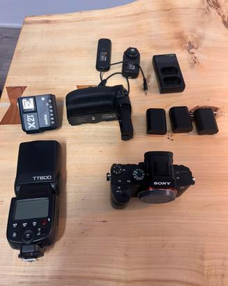 Sony 7III con accessori