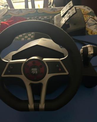 Volante con pedali 