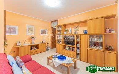 TRILOCALE DOPPI SERVIZI CON BOX