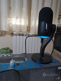 Microfono logitech G Yeti a LED 