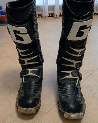Gaerne G-React nr 43 
