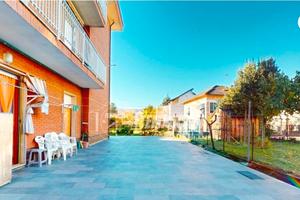 Quadrivan arredato,luminos,terrazza enorme,garage