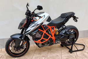KTM 1290 Super Duke R