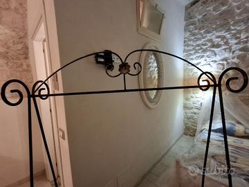 Porta abiti in ferro battuto