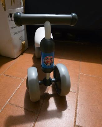 Minibike balance bike
