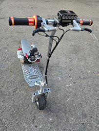 Monopattino a motore a scoppio - goped