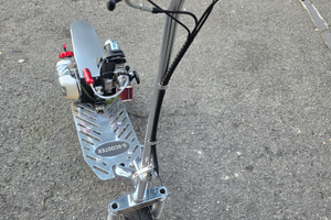 Monopattino a motore a scoppio - goped