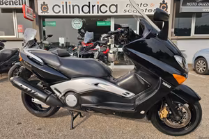 Yamaha T Max
