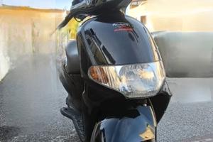 Derbi Atlantis 50 2T - 1999 | Moto storica FMI