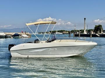 Motoscafo SAVER 19 con Suzuki 40hp