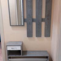 Mobile da ingresso con scarpiera e attaccapanni