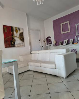 Divano Letto Angolare Bianco (Letto nuovo)