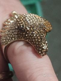 anello Max testa d'aquila con pove di cristalli 