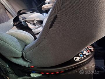 Seggiolino auto Giordani con base isofix