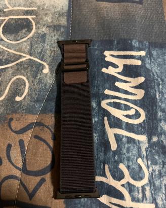 Cinturino alpine loop per apple watch