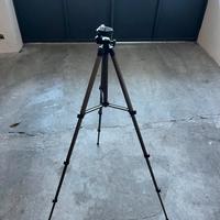 Treppiede Amazon Basics 135 cm – Pari al nuovo.