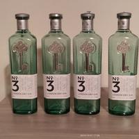 SET DI 4 BOTTIGLIE DI GIN 3 COME DA FOTO 