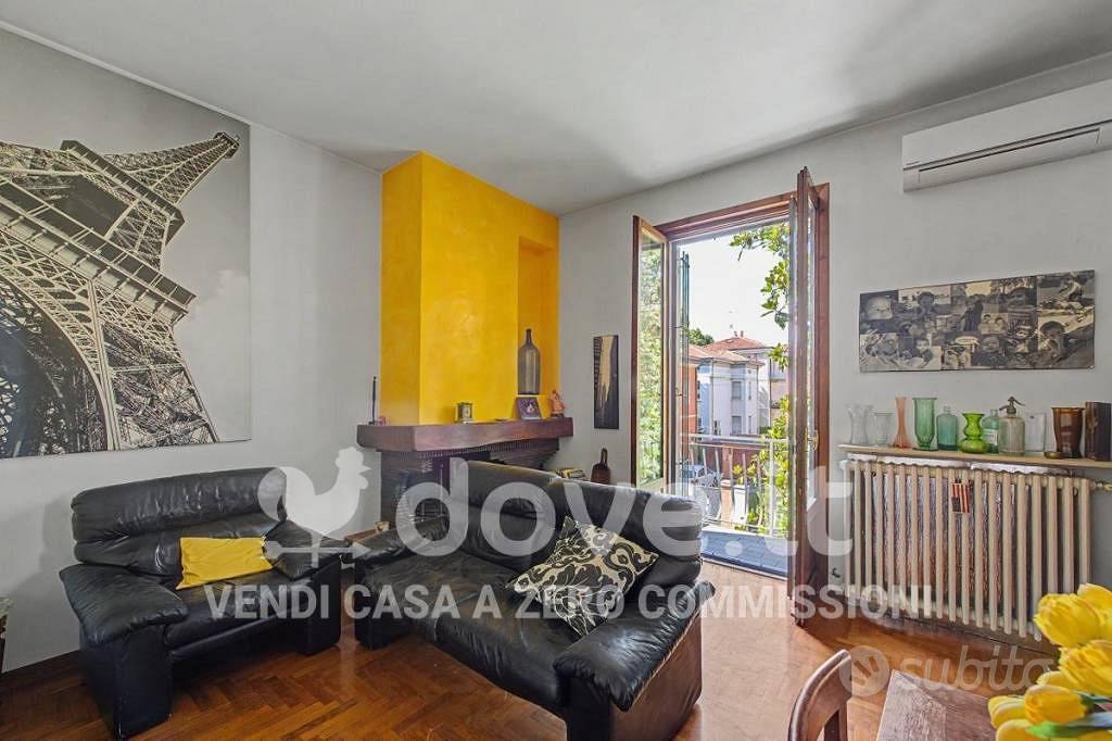 Villa di 300 m² con più di 5 locali a Parma - Vista 2