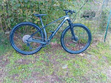 TREK PROCALIBER 9.5 27.5 M