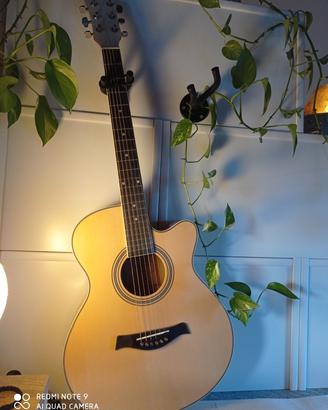 Chitarra acustica Art & Lutherie