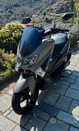 YAMAHA NMAX 125cc 2019 usato