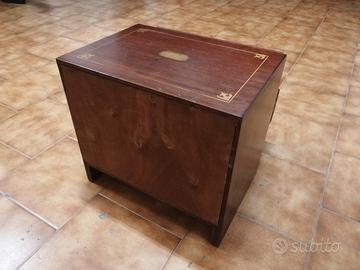 Mobile stile antica marina