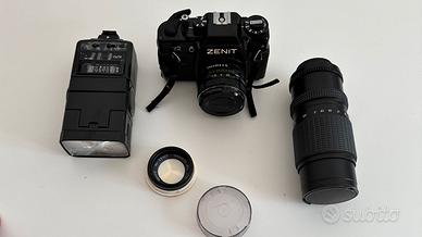 Macchina fotografica zenit vintage