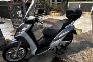 Peugeot Geopolis 250 Urban