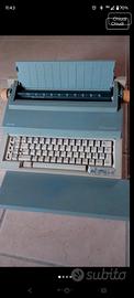 Macchina da scrivere Olivetti