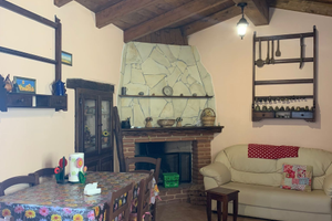 Casa indipendente ristrutturata con terrazza