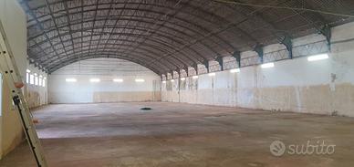 Deposito di mq. 1.000 a 5 minuti a Porto Torres