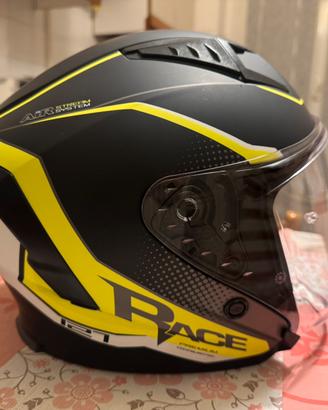 Casco jet