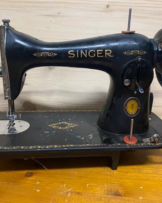 Macchina per cucire Singer anni 50