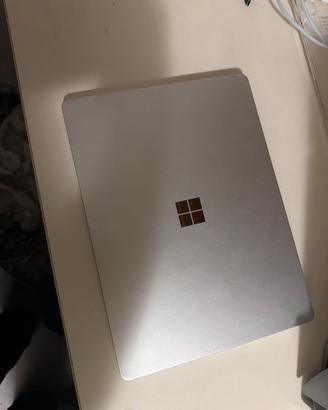 Microsoft Surface laptop go 3