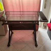 Scrivania rialzabile e inclinabile da disegno