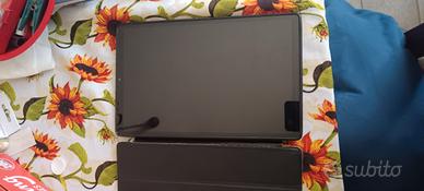 tablet lenovo m10 come nuovo