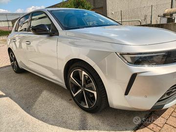 Opel Astra 1.2 Business Elegance 2023