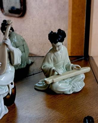 statuine