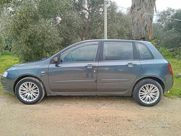 Fiat stilo per ricambi